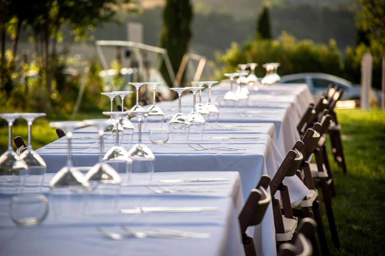 Recchi Franceschini Bike Hotel Last - Minute - Availability Montalto delle Marche Dış mekan fotoğraf